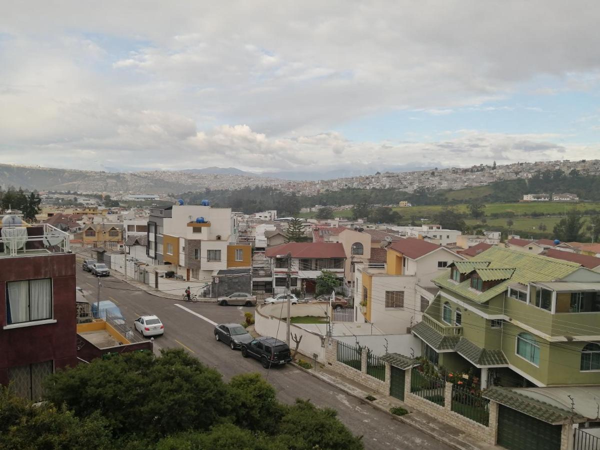 Fakali Homestay Кіто Екстер'єр фото
