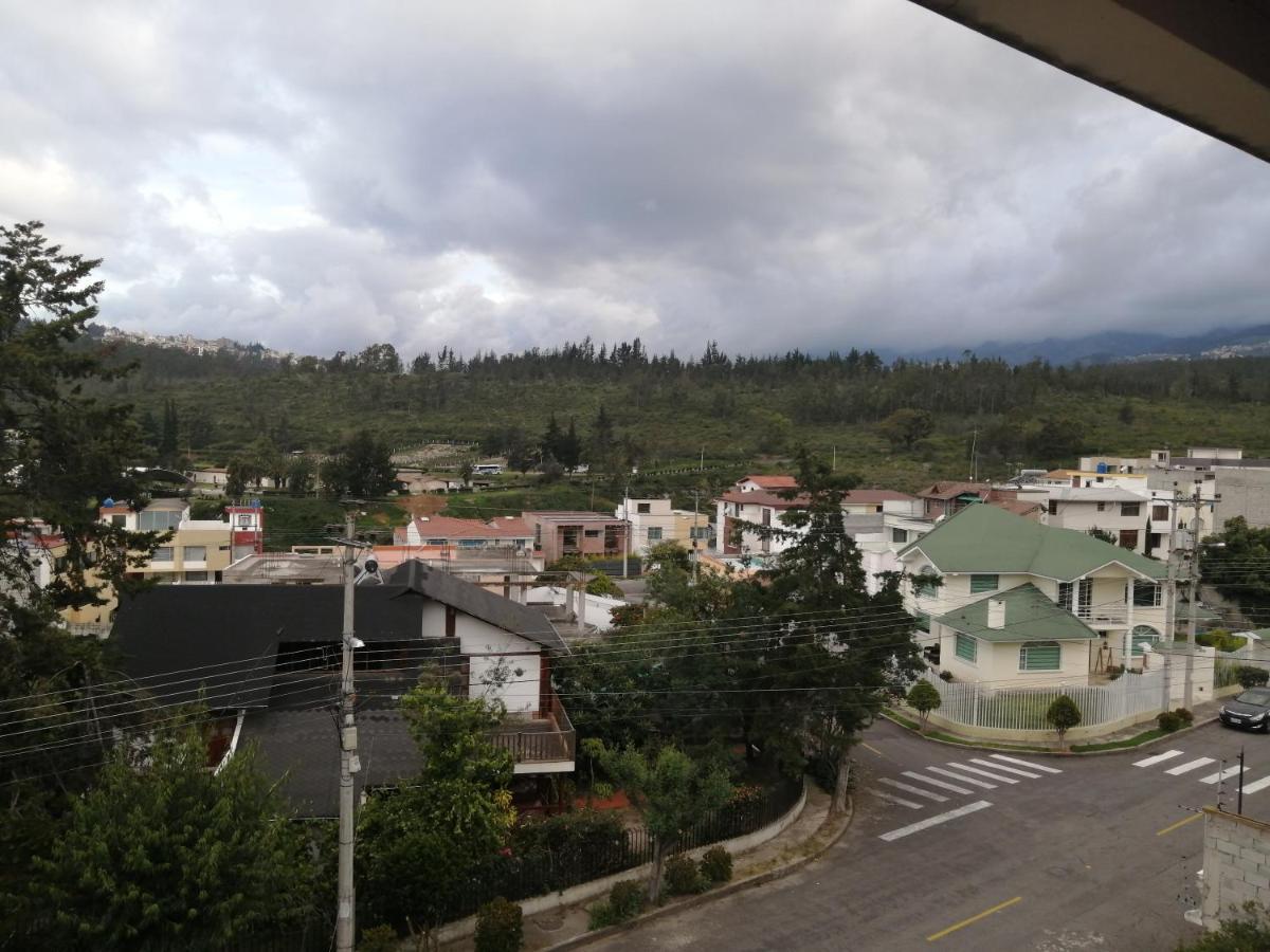 Fakali Homestay Кіто Екстер'єр фото