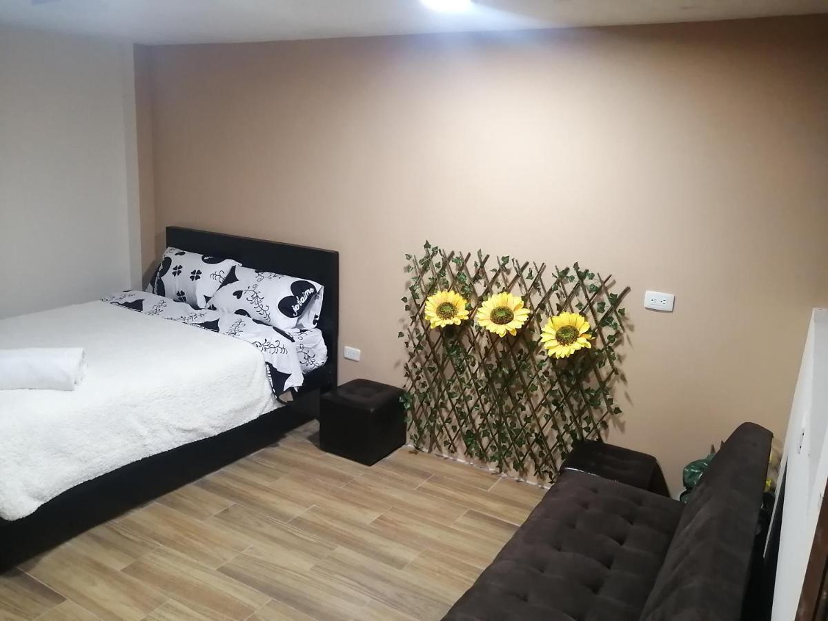 Fakali Homestay Кіто Екстер'єр фото