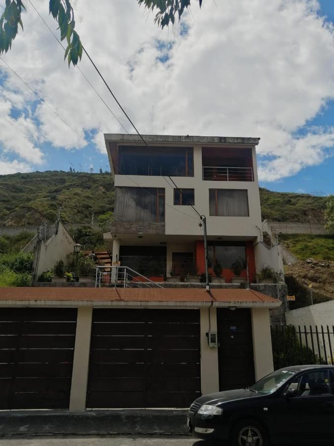 Fakali Homestay Кіто Екстер'єр фото